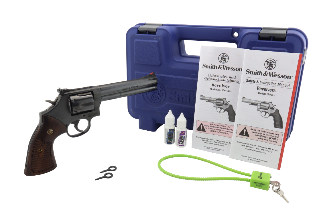 Smith & Wesson Model 586 6" Classic Series Revolver Smith & Wesson Model 586 6" Classic Series Revolver