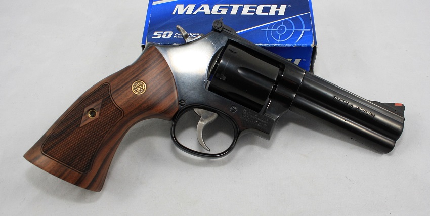 Smith & Wesson Model 586 4" Classic Series Revolver