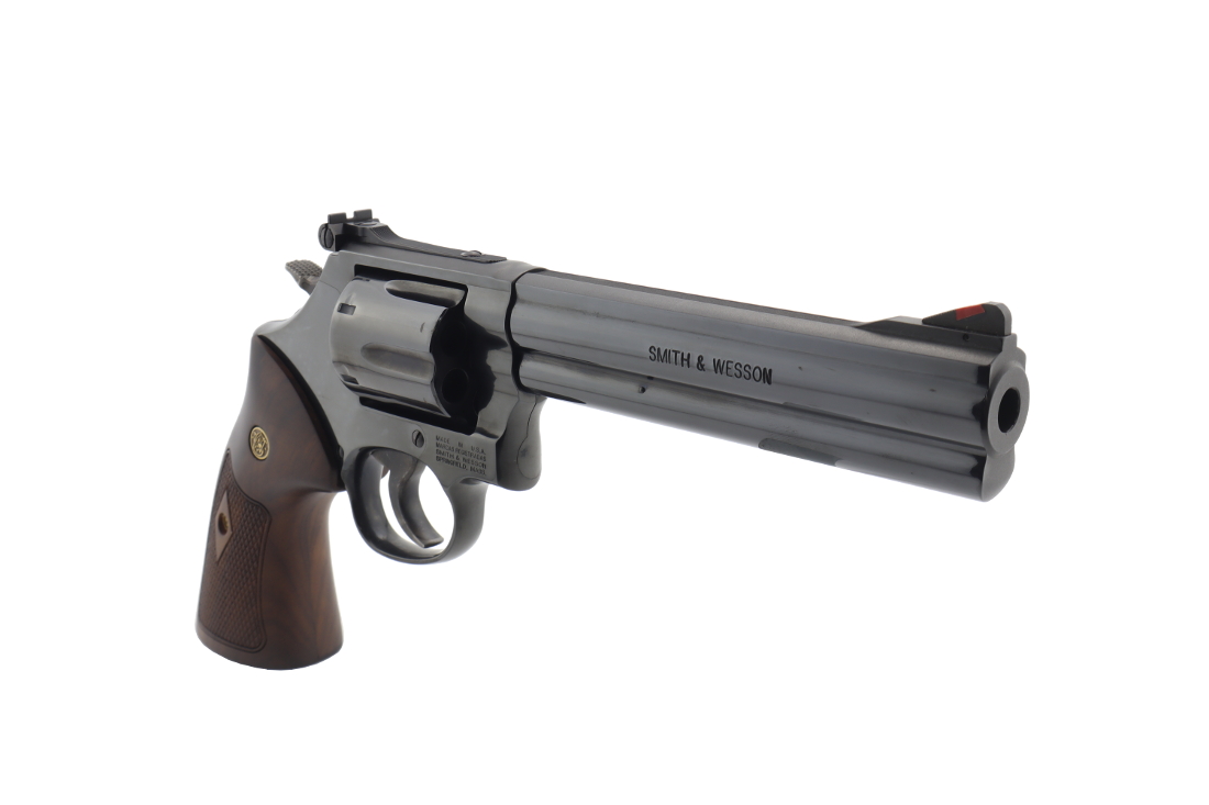 Smith & Wesson Model 586 6" Classic Series Revolver Smith & Wesson Model 586 6" Classic Series Revolver