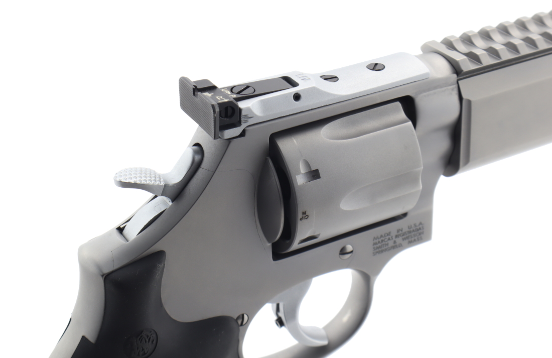 Smith & Wesson Model 686 Competitor 6" Revolver Smith & Wesson Model 686 Competitor 6" Revolver