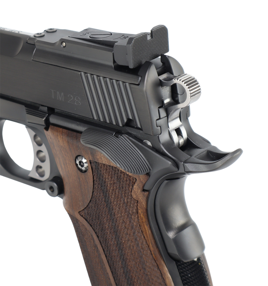 STP TM 28 Optics schwarz