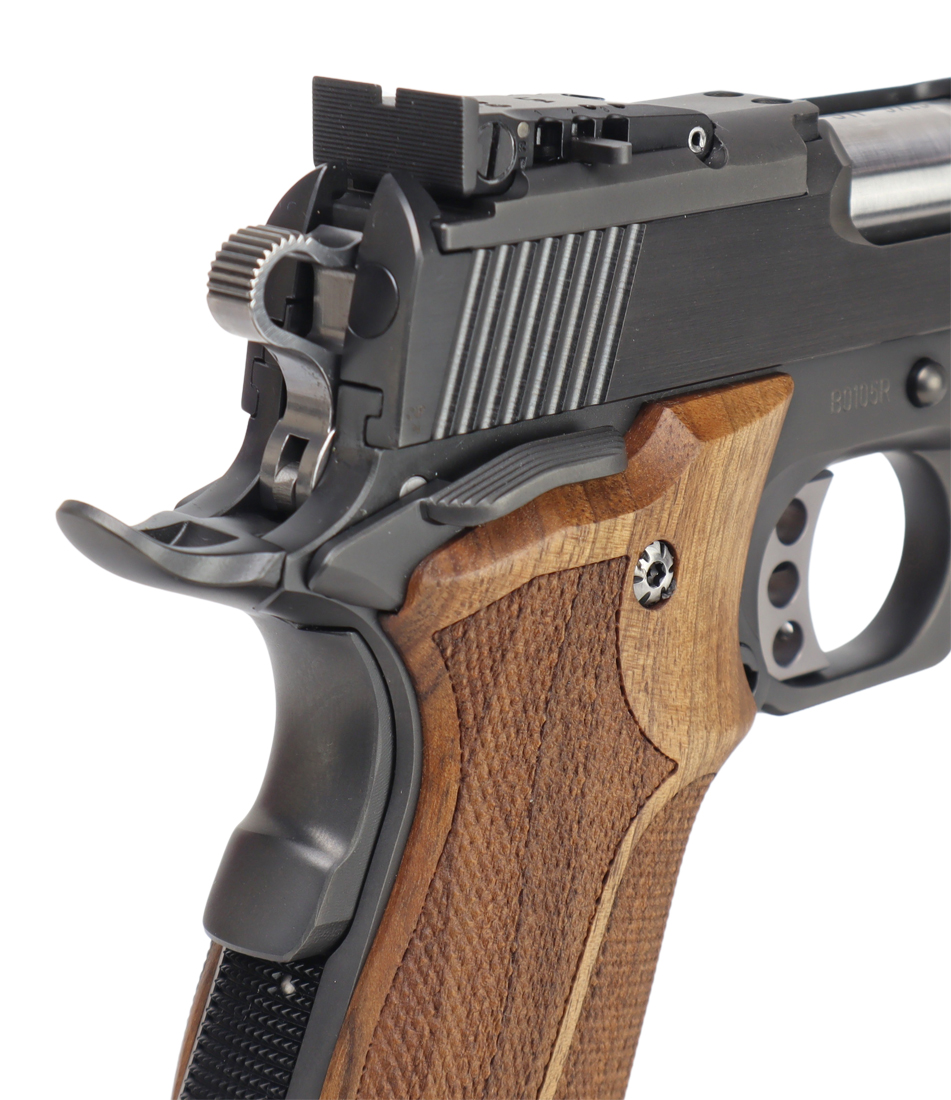 STP TM 28 Optics 3P schwarz